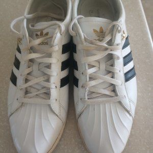 Vintage Adidas Sleek Series women's sneaker